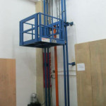 lift barang
